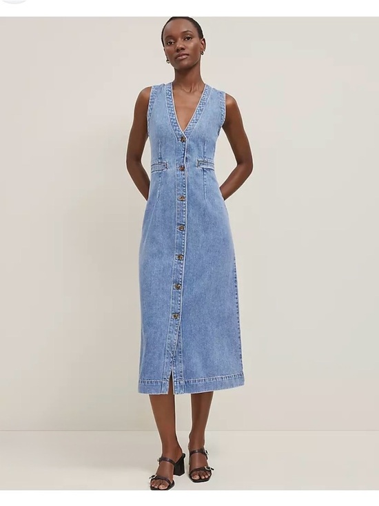 Ann Taylor Dresses & Skirts - Ann Taylor Denim V-Neck Shirtdress